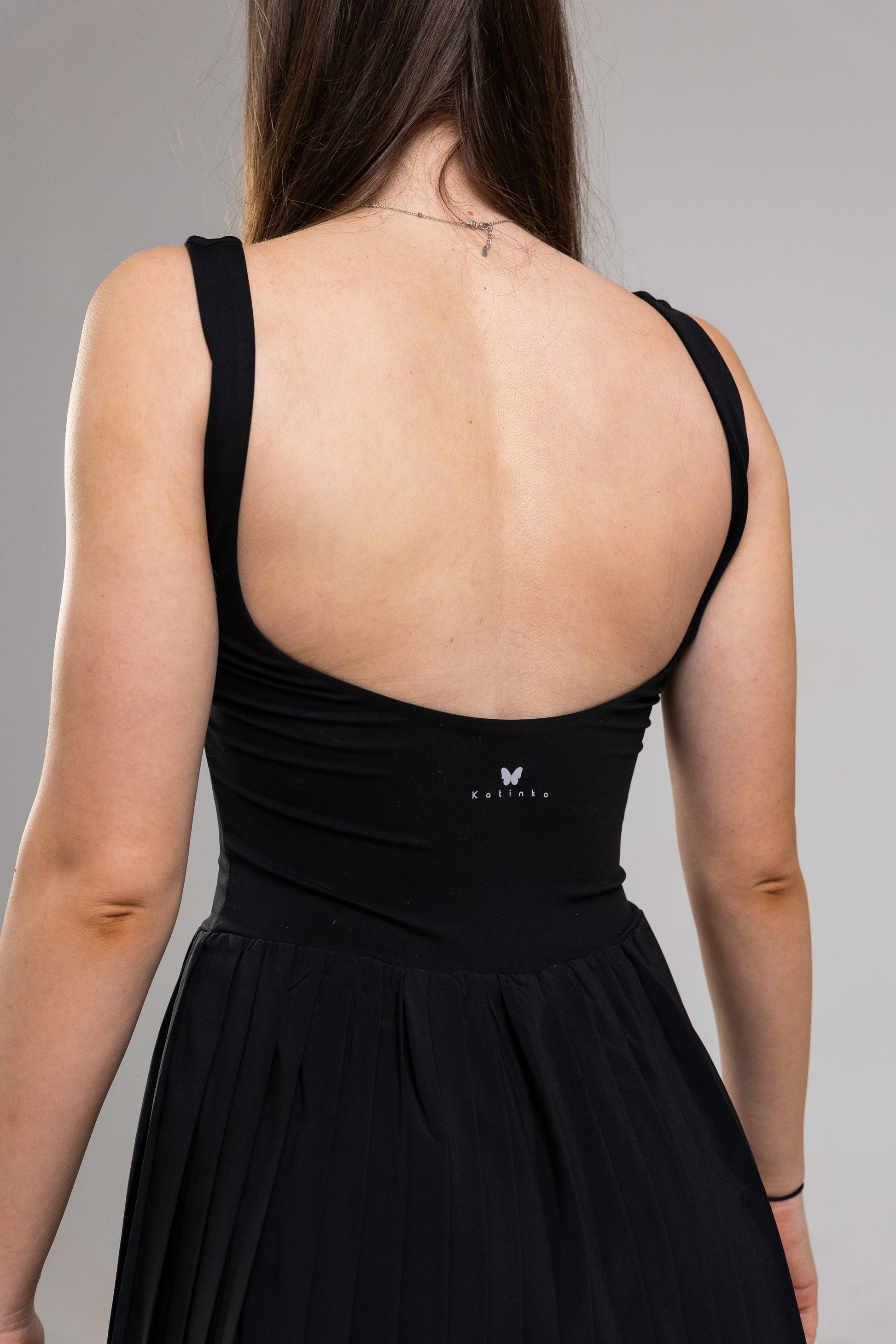 Čierne športové šaty Nika